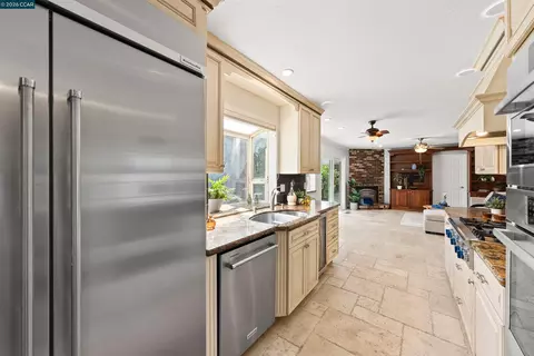 Kitchen - 4844 Merganser Ct, Pleasanton, CA 94566 photo 2 of 5