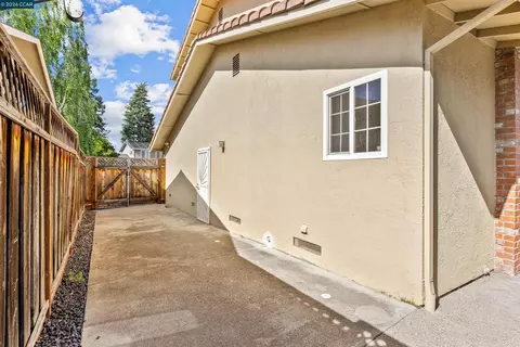 Exterior - 4844 Merganser Ct, Pleasanton, CA 94566 photo 11 of 12