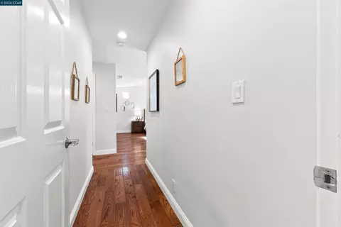 Entry Way - 4844 Merganser Ct, Pleasanton, CA 94566 photo 6 of 7