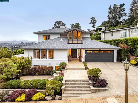 6841 Estates Dr, Oakland, CA 94611