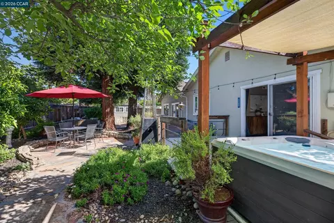 Exterior - 4549 Coolidge St, Concord, CA 94521 photo 5 of 11