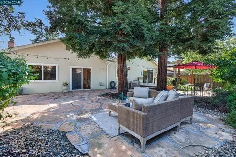 Exterior - 4549 Coolidge St, Concord, CA 94521 photo 6 of 11