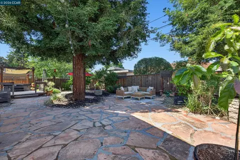 Exterior - 4549 Coolidge St, Concord, CA 94521 photo 8 of 11