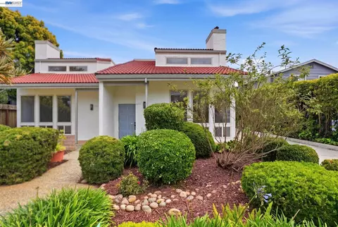 2013 Dolphin Dr, Aptos, CA 95003