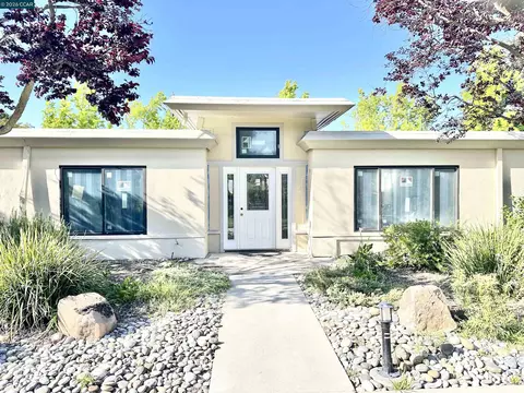 2045 Pine Knoll Dr #6, Walnut Creek, CA 94595