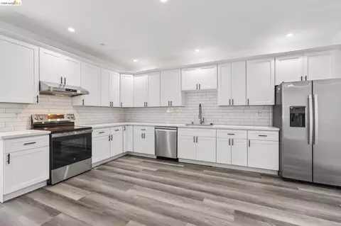 Kitchen - 2149 167th Ave, San Leandro, CA 94578 photo 3 of 3