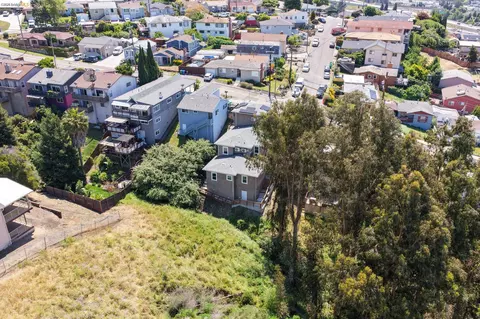 View/Area - 2149 167th Ave, San Leandro, CA 94578 photo 11 of 13