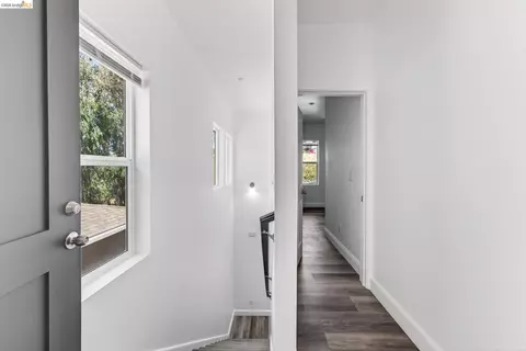 Entry Way - 2149 167th Ave, San Leandro, CA 94578 photo 2 of 2