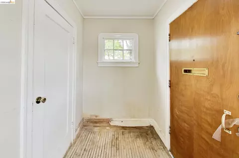 Entry Way - 1839 Dwight Way, Berkeley, CA 94703 photo 1 of 1