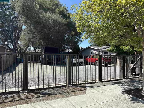 2169 Ralmar Ave, East Palo Alto, CA 94303