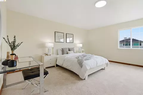 Bedroom - 587 Birkdale Dr, Vallejo, CA 94591 photo 5 of 7