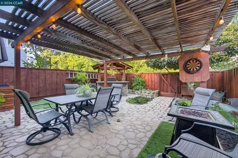 3983 Inverness Cmn, Livermore, CA 94551