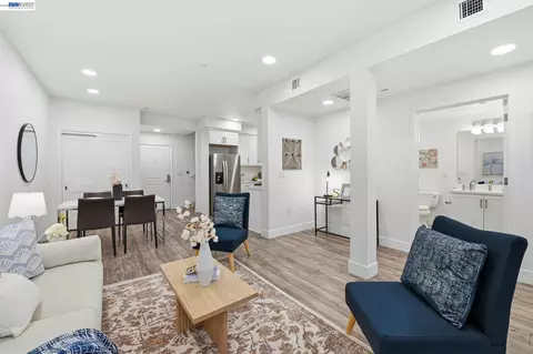 42111 Osgood Rd #208, Fremont, CA 94539