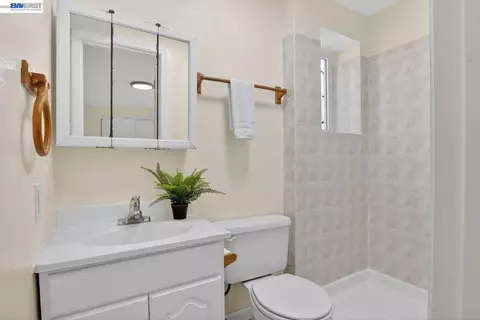 Bath - 1328 E 25th St, Oakland, CA 94606 photo 5 of 5