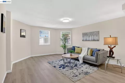 Living - 1328 E 25th St, Oakland, CA 94606 photo 5 of 6