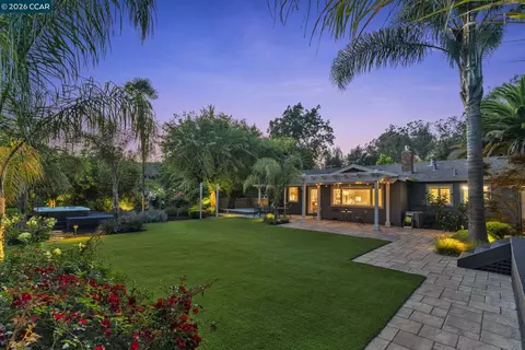 9 Julianne Ct, Walnut Creek, CA 94595
