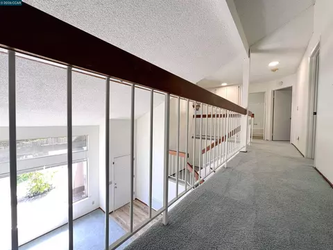 Entry Way - 4864 Shadowfalls Dr, Martinez, CA 94553 photo 3 of 3
