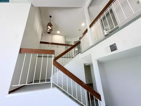 Entry Way - 4864 Shadowfalls Dr, Martinez, CA 94553 photo 2 of 3