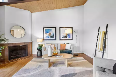 19100 Crest Ave #66, Castro Valley, CA 94546