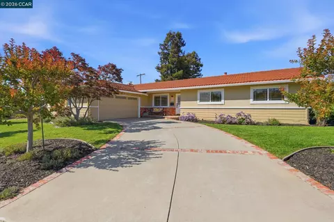 1525 American Beauty Dr, Concord, CA 94521
