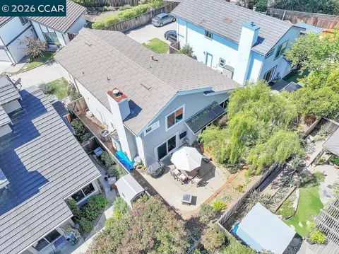 View/Area - 2143 Range Pl, Martinez, CA 94553 photo 4 of 6