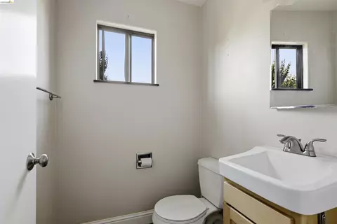 Bath - 7555 Sunset Way #6, Aptos, CA 95003 photo 1 of 2