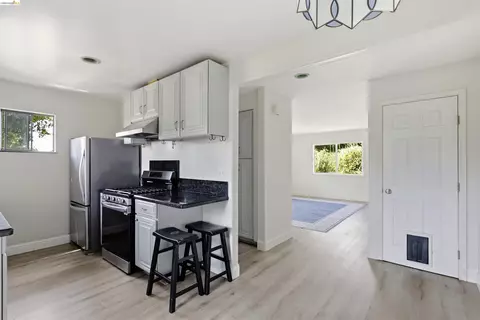 Kitchen - 7555 Sunset Way #6, Aptos, CA 95003 photo 4 of 4
