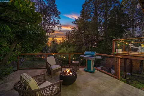Exterior - 230 Fairlawn Dr, Berkeley, CA 94708 photo 17 of 21
