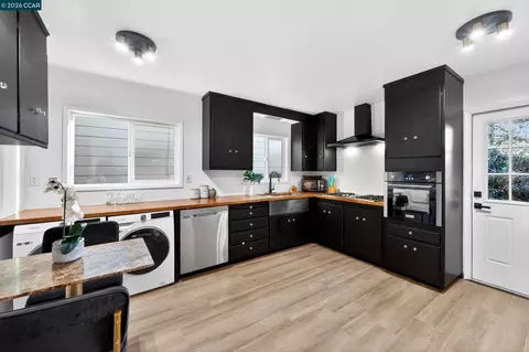 Kitchen - 230 Fairlawn Dr, Berkeley, CA 94708 photo 2 of 2