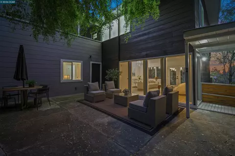 Exterior - 230 Fairlawn Dr, Berkeley, CA 94708 photo 19 of 21