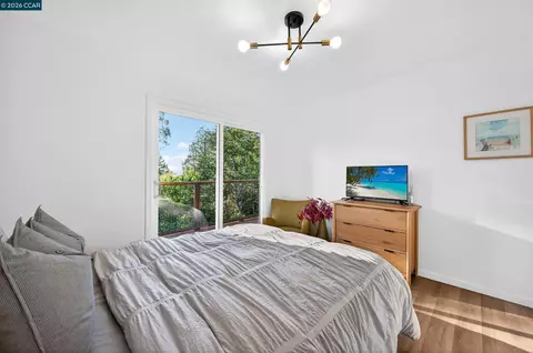 Bedroom - 230 Fairlawn Dr, Berkeley, CA 94708 photo 2 of 7