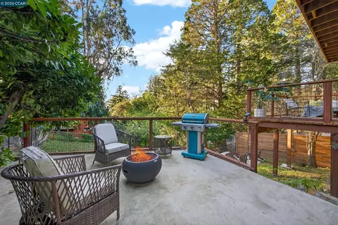 Exterior - 230 Fairlawn Dr, Berkeley, CA 94708 photo 12 of 21