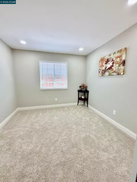 Bedroom - 2163 Garnet Cir, Vallejo, CA 94591 photo 1 of 3