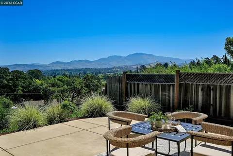 1034 Alfred Ave, Walnut Creek, CA 94597