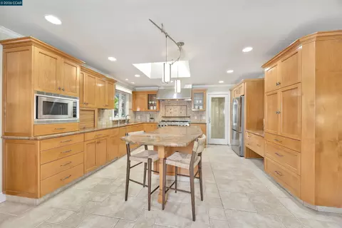 Kitchen - 3196 Lucas Cir, Lafayette, CA 94549 photo 2 of 6