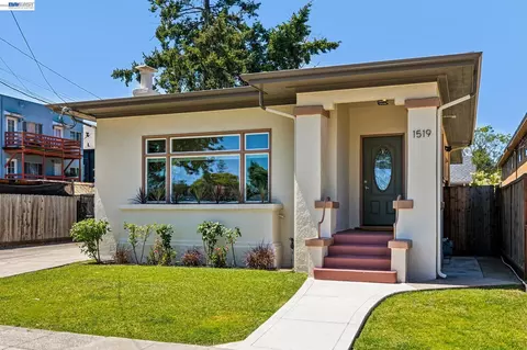 1519 Saint Charles St, Alameda, CA 94501
