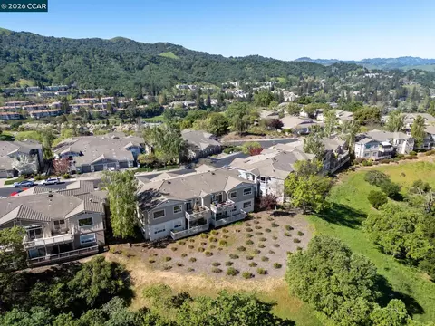 View/Area - 568 High Eagle Ct, Walnut Creek, CA 94595 photo 1 of 7