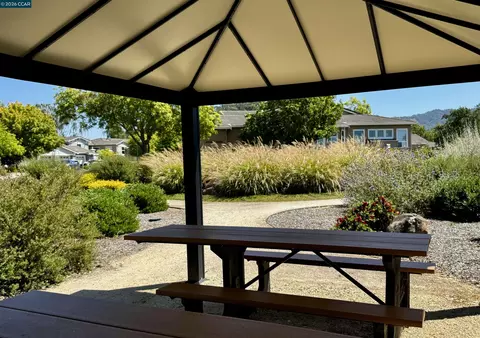 View/Area - 568 High Eagle Ct, Walnut Creek, CA 94595 photo 7 of 7