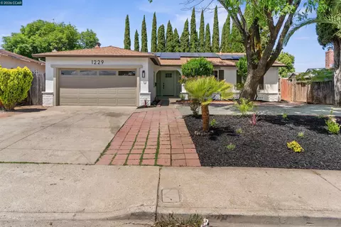 Exterior - 1229 Jensen Dr, Pittsburg, CA 94565 photo 7 of 10