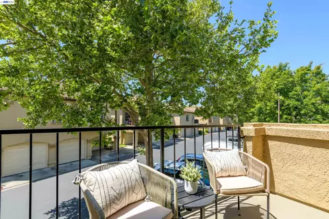 Exterior - 7633 Tuscany Dr, Dublin, CA 94568 photo 2 of 5