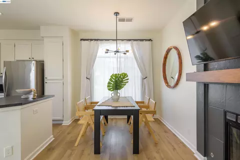 Dining - 7633 Tuscany Dr, Dublin, CA 94568 photo 1 of 2