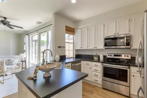 Kitchen - 7633 Tuscany Dr, Dublin, CA 94568 photo 1 of 3