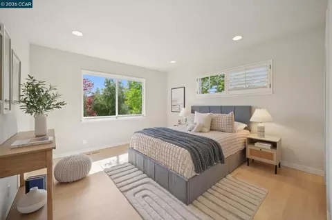 Bedroom - 145 Danefield Pl, Moraga, CA 94556 photo 1 of 10