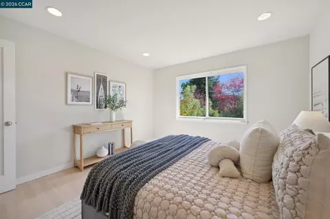 Bedroom - 145 Danefield Pl, Moraga, CA 94556 photo 2 of 10