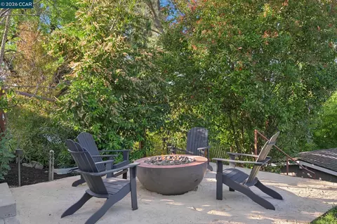 Exterior - 145 Danefield Pl, Moraga, CA 94556 photo 9 of 16