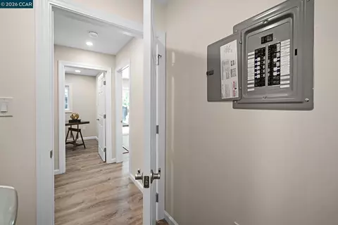 Entry Way - 1813 Silverwood Dr, Concord, CA 94519 photo 1 of 1