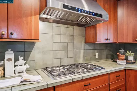 Kitchen - 3375 Freeman Rd, Walnut Creek, CA 94595 photo 4 of 5