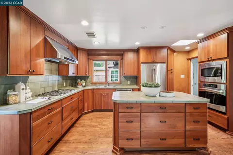 Kitchen - 3375 Freeman Rd, Walnut Creek, CA 94595 photo 3 of 5