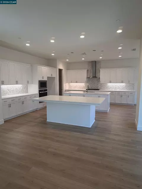 16158 Purdy Ct, Lathrop, CA 95330 photo 5