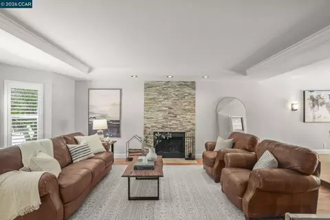 Living - 143 Mount Kennedy Dr, Martinez, CA 94553 photo 1 of 4